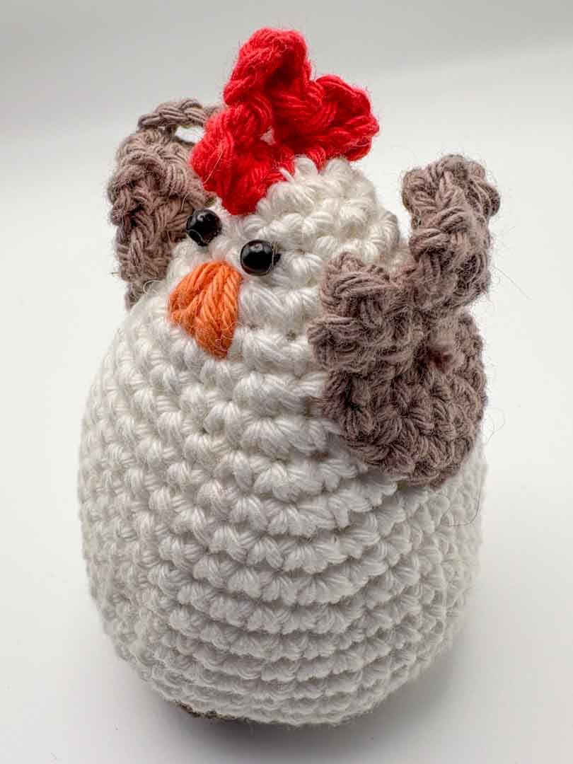 Crochet Hen - Hooked on Yarn_Just Makers