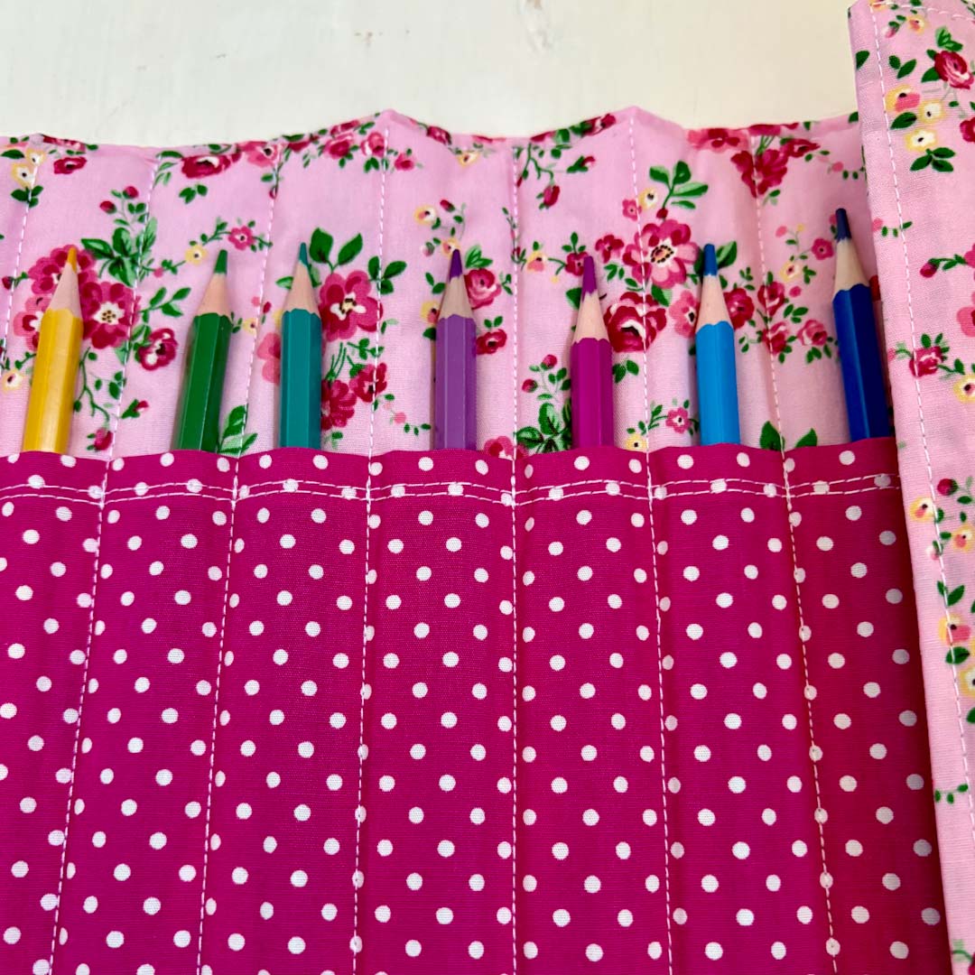 Floral Pencil Roll Pink Close Up - Made by Marianne_Just Makers