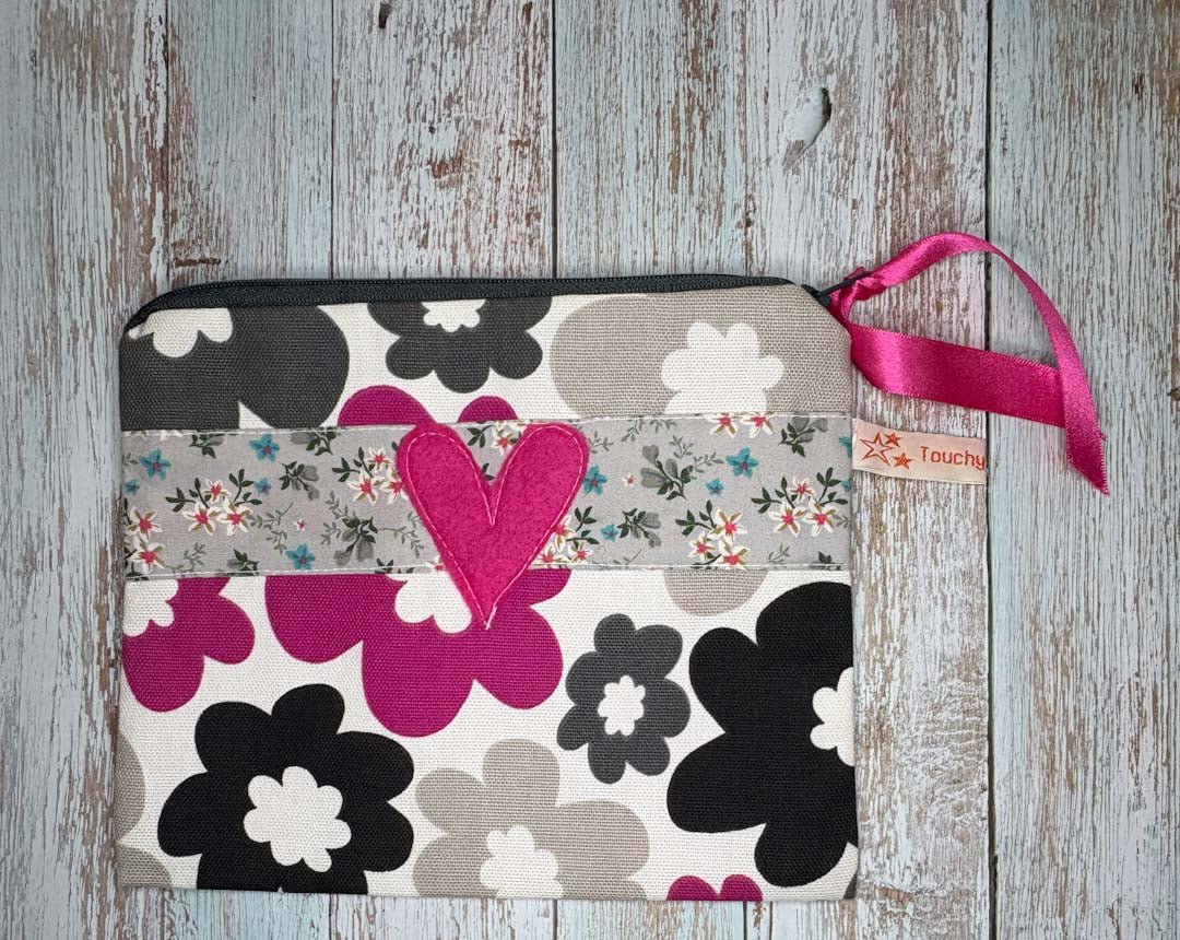 Mek Up Bag Purse - Touchy Feely Textiles - Just Makers Touchy Feely Textiles