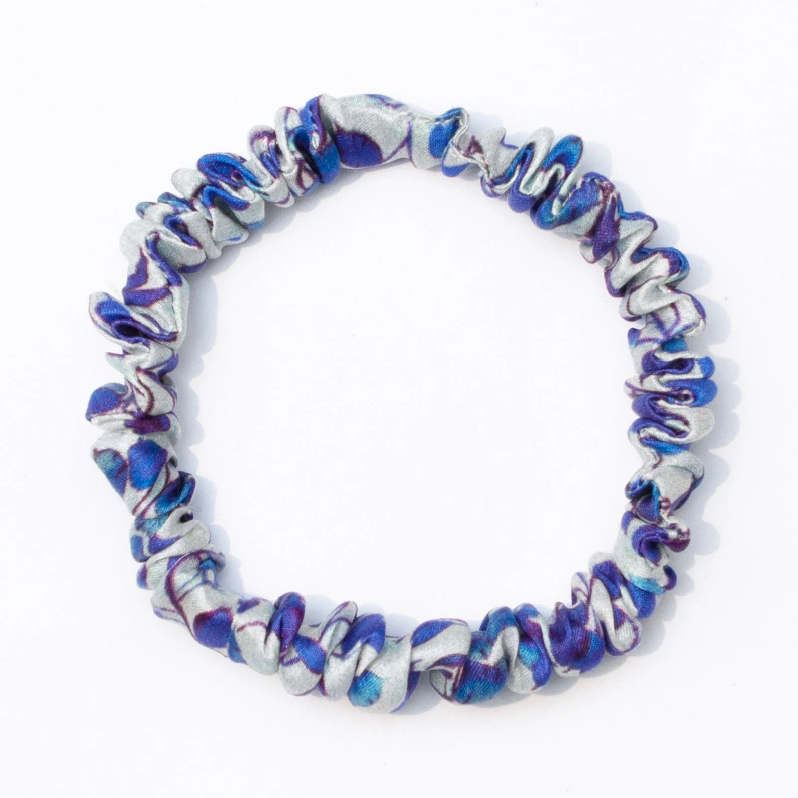 Skinny Silk Scrunchie Blue and White - Pattern Passion_Just Makers
