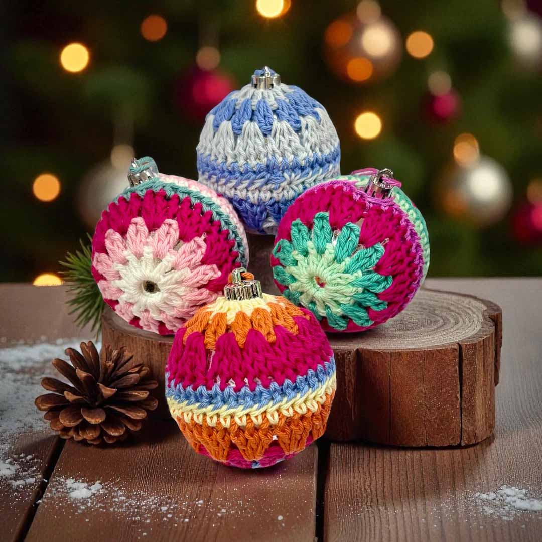 Crochet Christmas Bauble - Robins and Rainbows_Just Makers