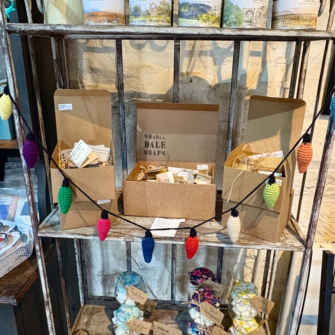 Crochet Garland - Hooked on Yarn_Just Makers