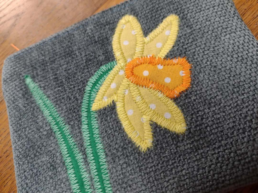 Daffodil Purse Close Up Made by Marianne_Just Makers