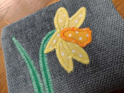Daffodil Purse Close Up Made by Marianne_Just Makers