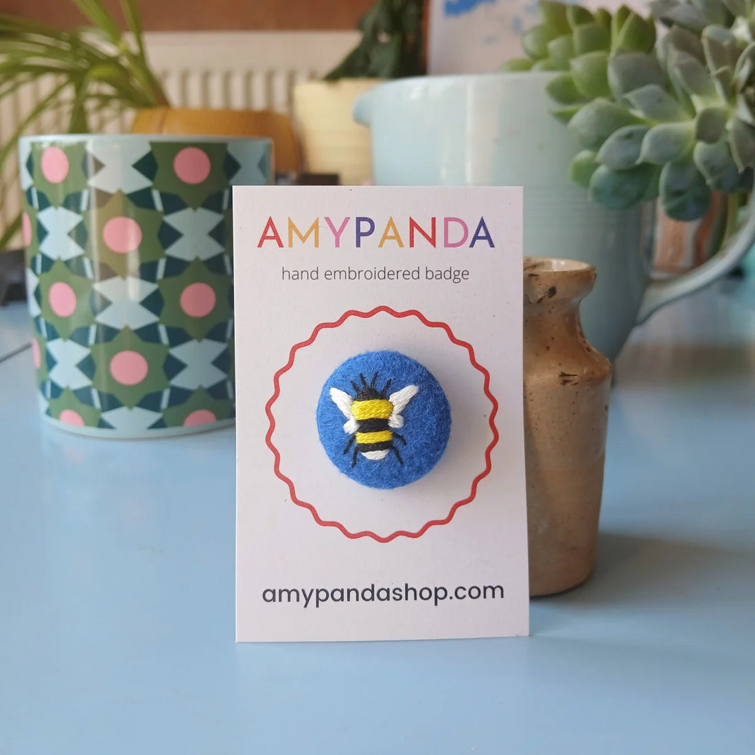Hand Embroidered Bee Badge - AmyPanda_Just Makers
