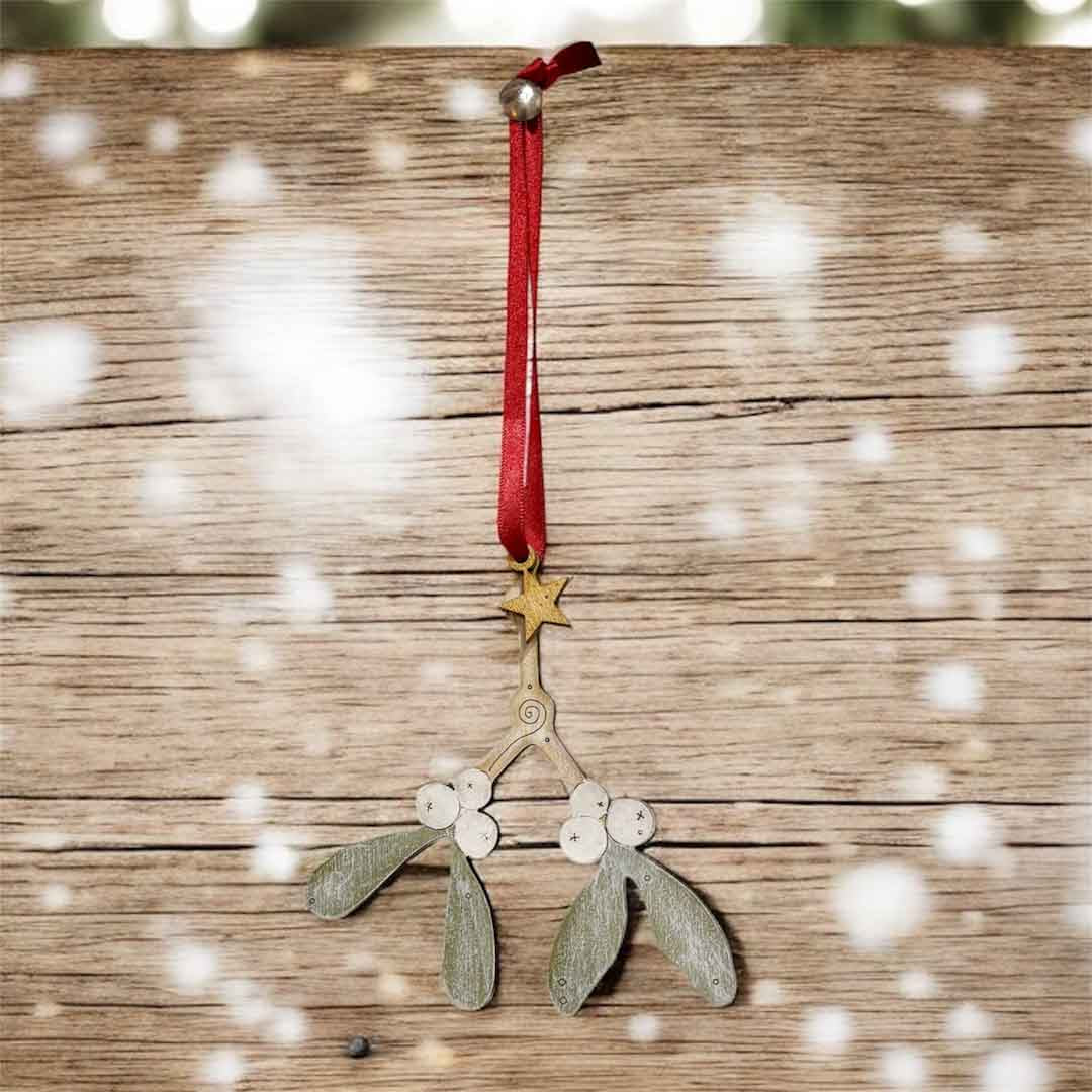 Hand Painted Mistletoe Wooden Decoration - Natty Deco_Just Makers