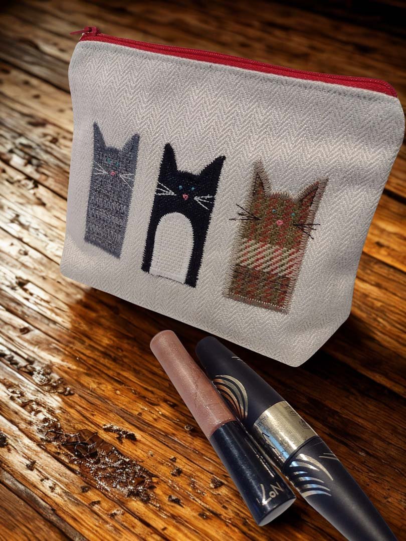 Happy Cats Make Up Bag Made by Marianne - Just Makers Made by Marianne