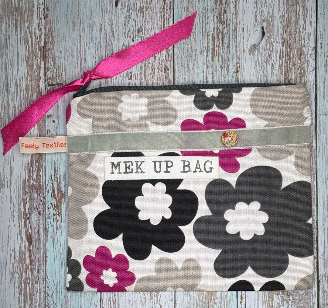 Mek Up Bag Purse - Touchy Feely Textiles_Just Makers