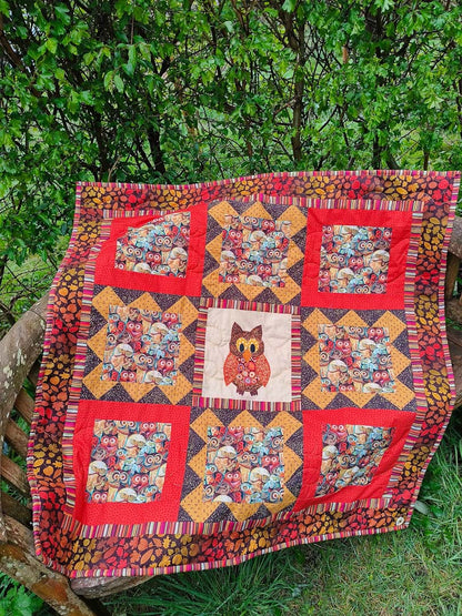 Night Owls Quilt - Bee-spoke Quilts_Just Makers