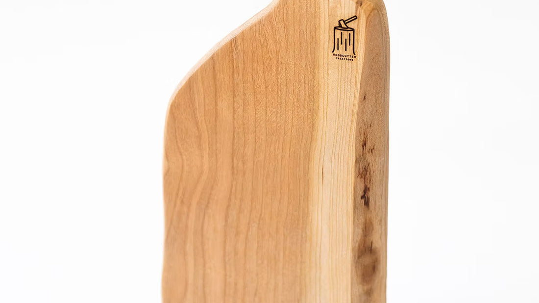 Oak Handled Chopping Board Close Up - Woodcutter Creations_Just Makers