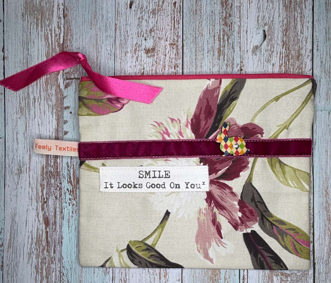 Smile It Looks Good on You Purse - Touchy Feely Textiles_Just Makers