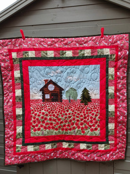 Poppyfield Hideaway Quilt - Bee-spoke Quilts - Just Makers Bee-spoke Quilts