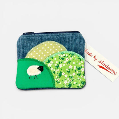 Sheep on a Hill Purse Made by Marianne_Just Makers