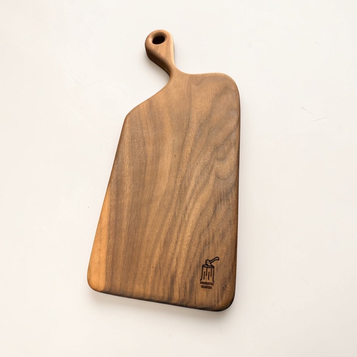 Walnut Chopping Board - Woodcutter Creations_Just Makers